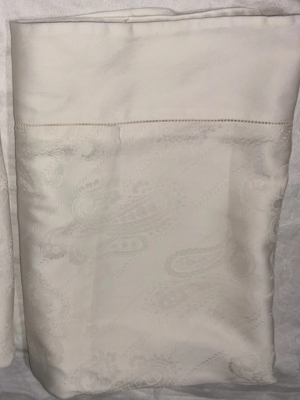 Lisa Galimberti Finest European Linens 2 paisley Queen Linen Shams